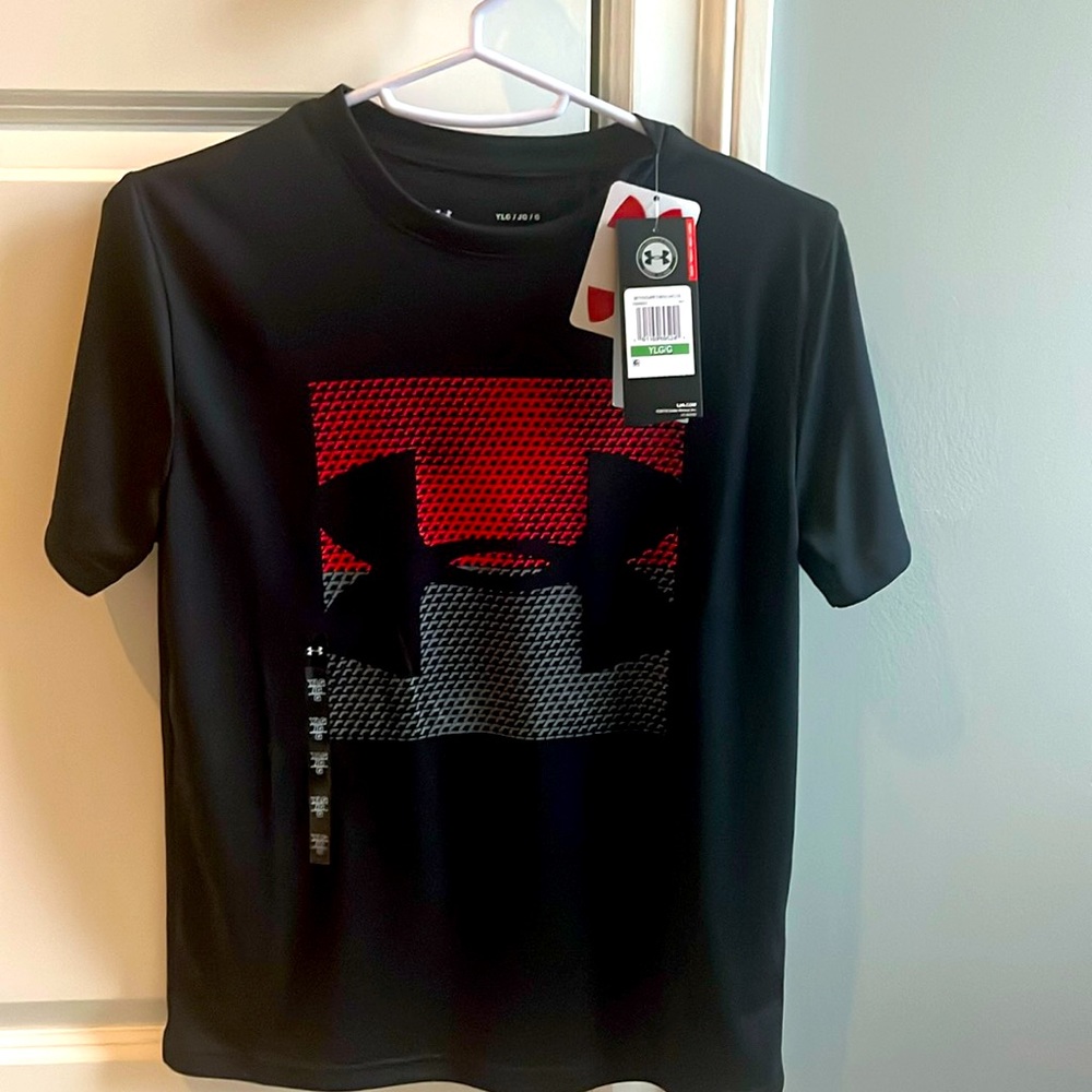 NWT Under Armour HeatGear shirt